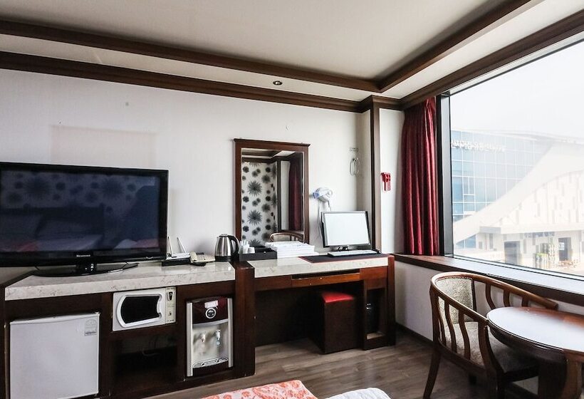 فندق على الطريق Wando Seville