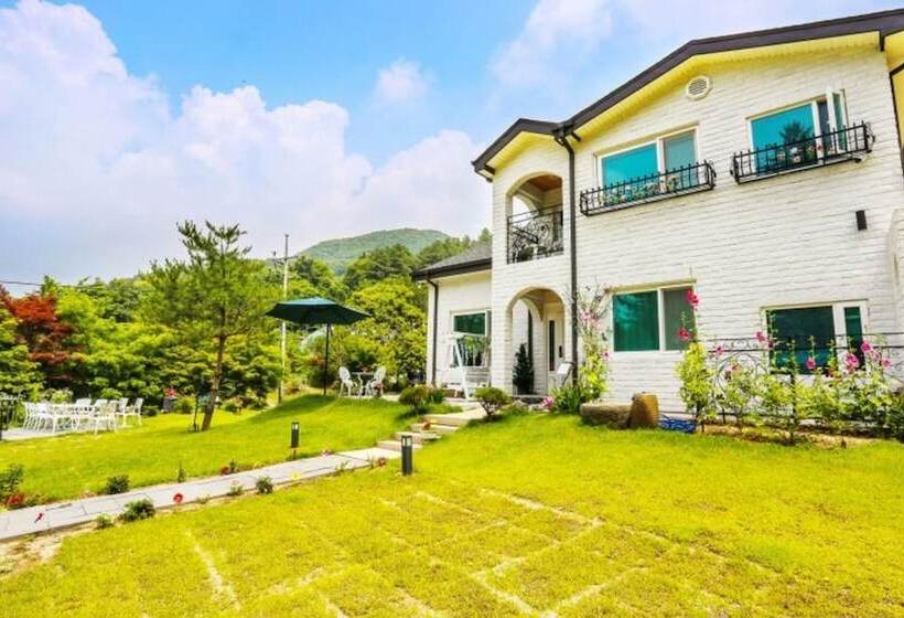 Yangpyeong Tasha S Morning Pension