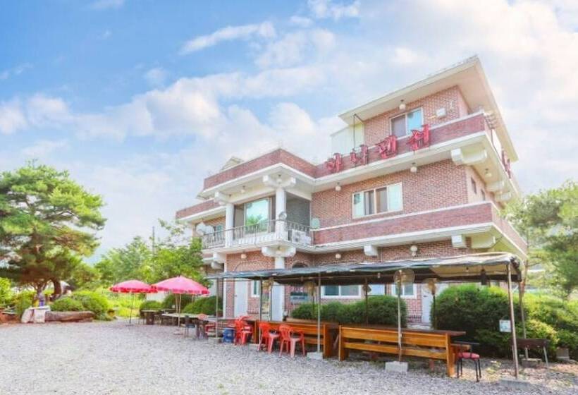 Yeoju Hana Pension