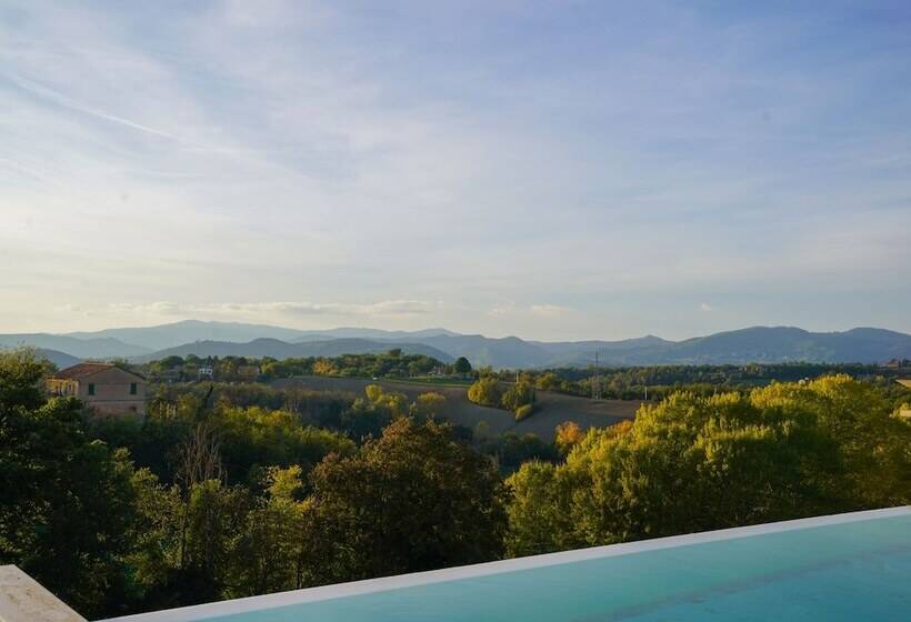 مبيت وإفطار Agriturismo Il Sarale   Umbria