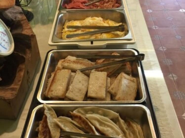 تختخواب و صبحانه Le Miel