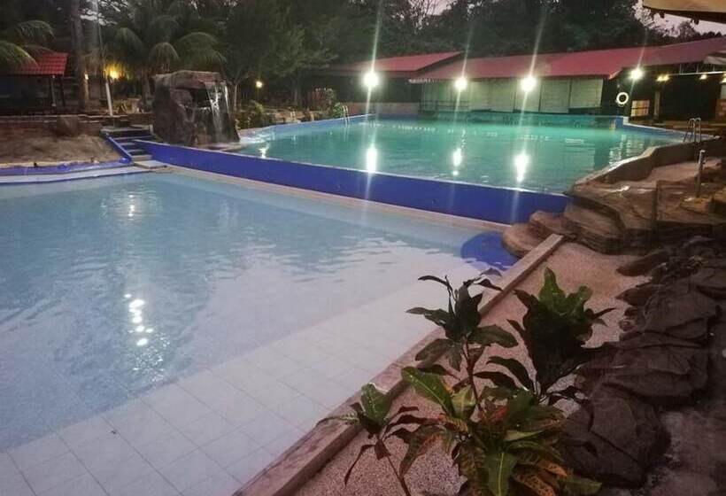 酒店 Alang Kenari Resort