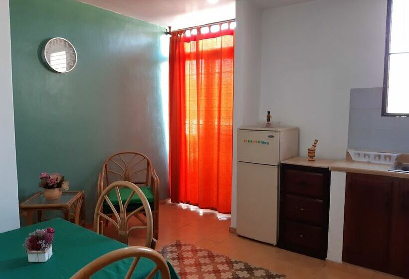 Aparta Hotel Casa Clara