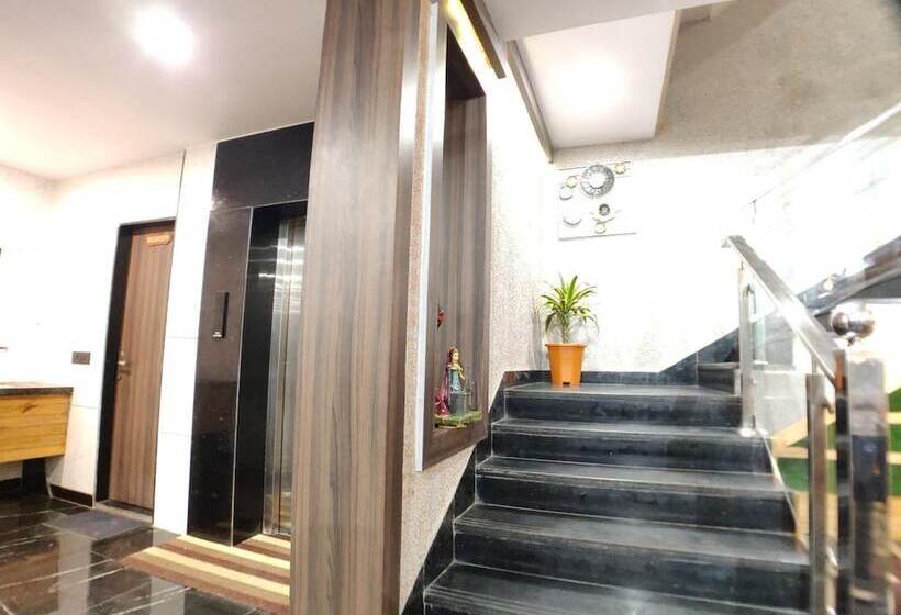בית מלון כפרי Atul Residency