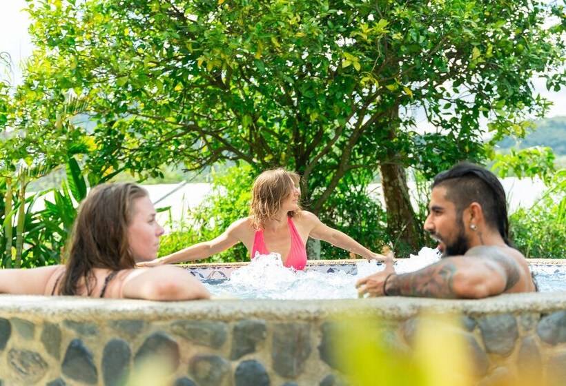 هتل Hostería Paraíso