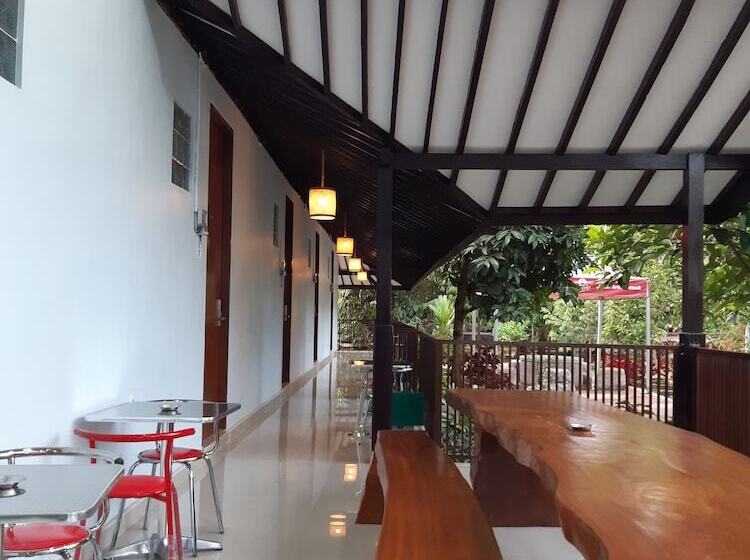 هتل Pesona Osing Resort By Ziri