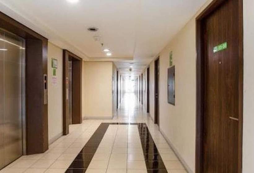 هتل Quade Stay At Serpong Greenview