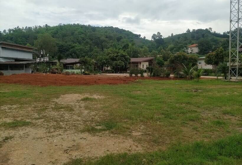 호텔 Rattikanchana Resort