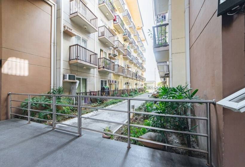 בית מלון כפרי Reddoorz Plus Near Ck Square Cainta