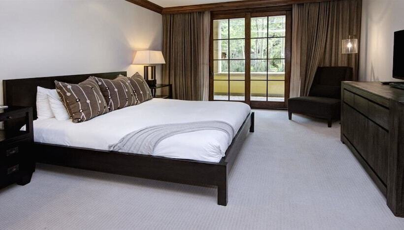 Отель Vail Ritz Carlton 2 Bed