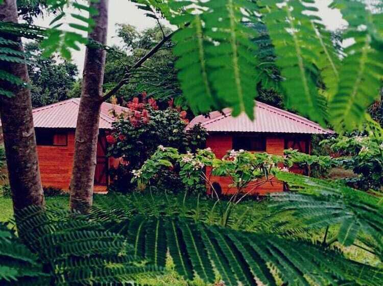 ホテル Villa Rodeo Lodge