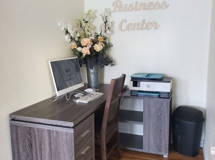 מוטל Delta Accommodations Alaska Country Inn