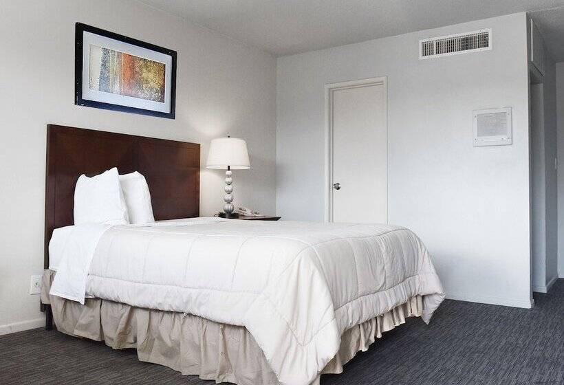 מוטל Greeley University Inn