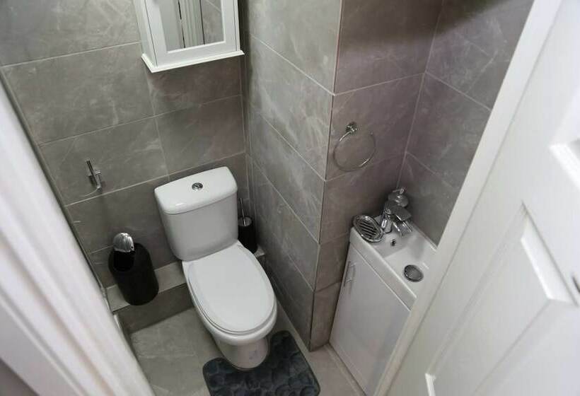 Пансион Room In House   Aa Guest Room5