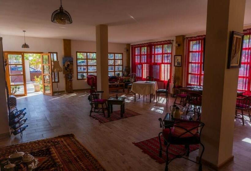 بنسيون Bienvenue Aux Iris