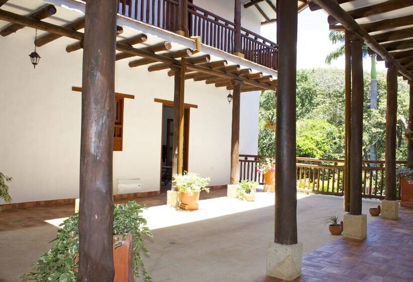 پانسیون La Buganvilla Barichara