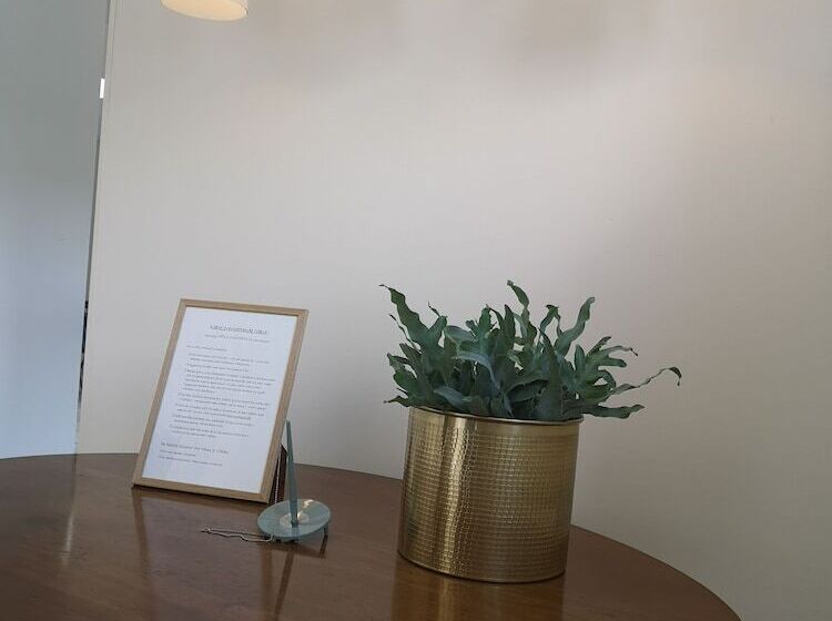 بنسيون Midtgolf Guest House