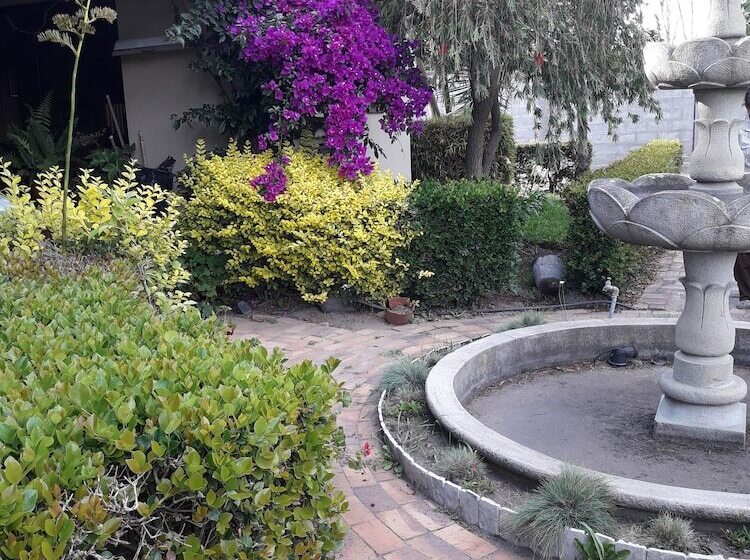 بنسيون Quinta La Gardenia