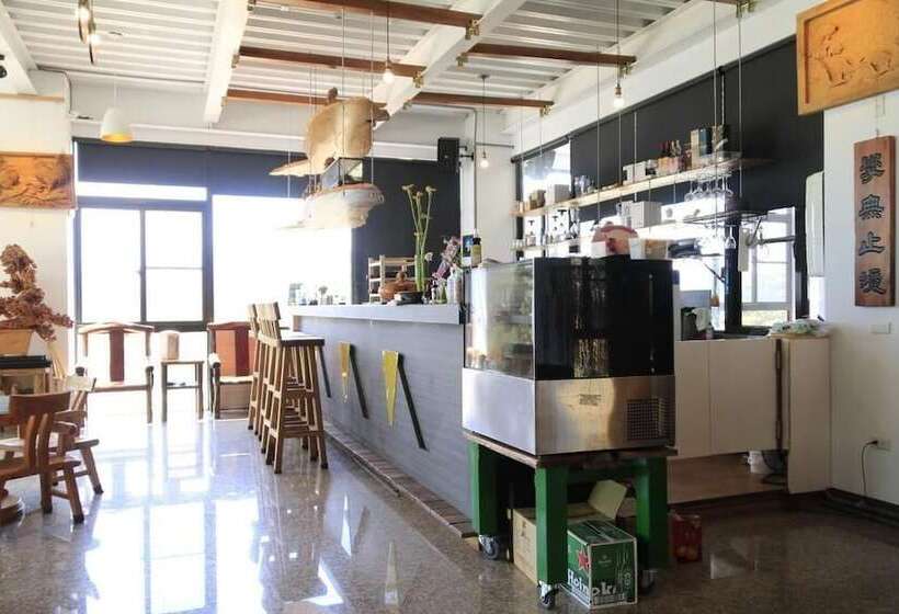 تختخواب و صبحانه Sanyi Ju Xiang Minsu