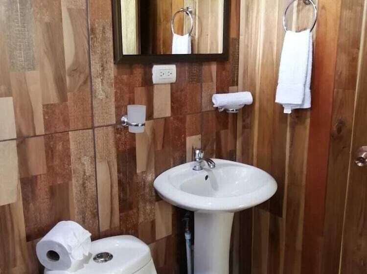 Отель Arenal Rustic Lodge