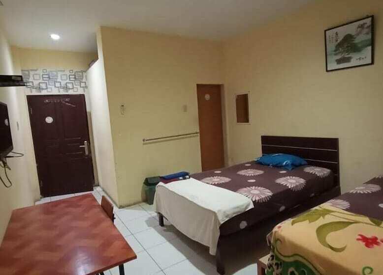 فندق First Inn
