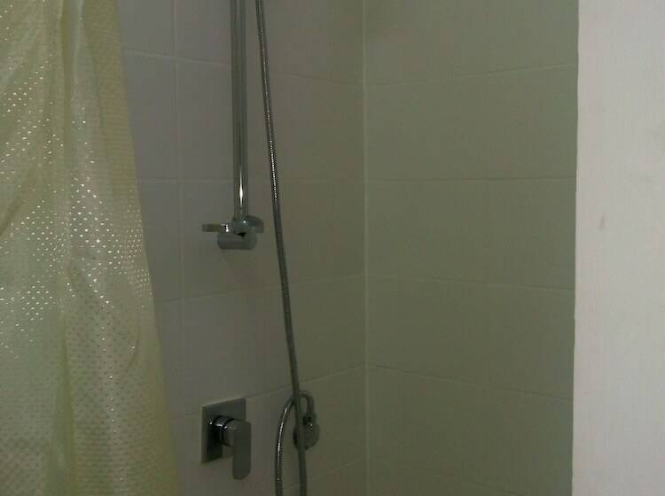 هتل Hohola Apartments