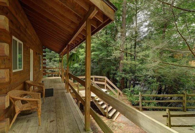 ホテル Magnolia Streamside Resort