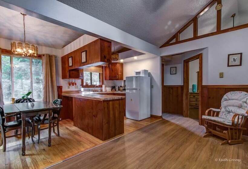 ホテル Magnolia Streamside Resort