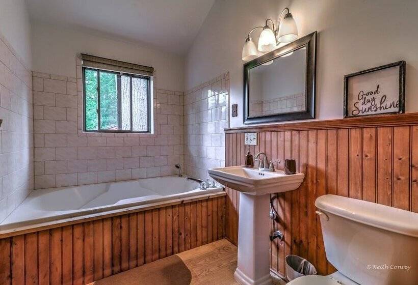 ホテル Magnolia Streamside Resort