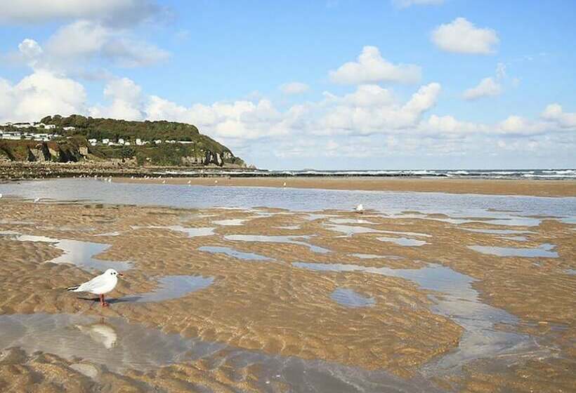 Bay View   Benllech