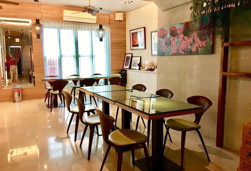 تختخواب و صبحانه Silimu Hostel