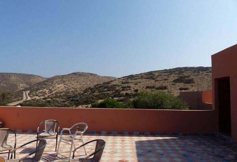 مسافرخانه Auberge Tasra