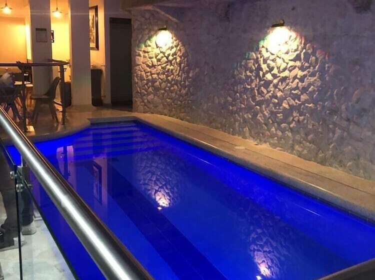 هتل Casa Esmeralda