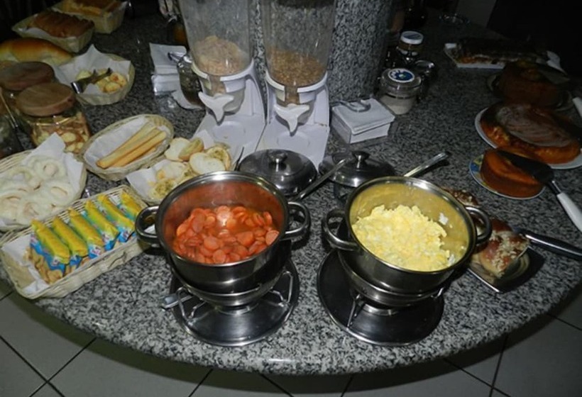 호텔 Danubio