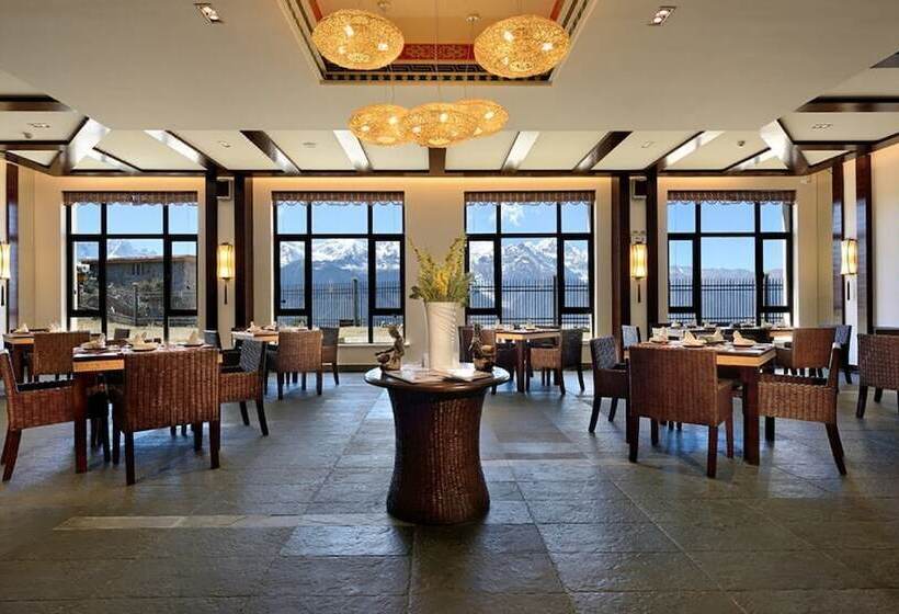 فندق High Mountain Resort   Deqin
