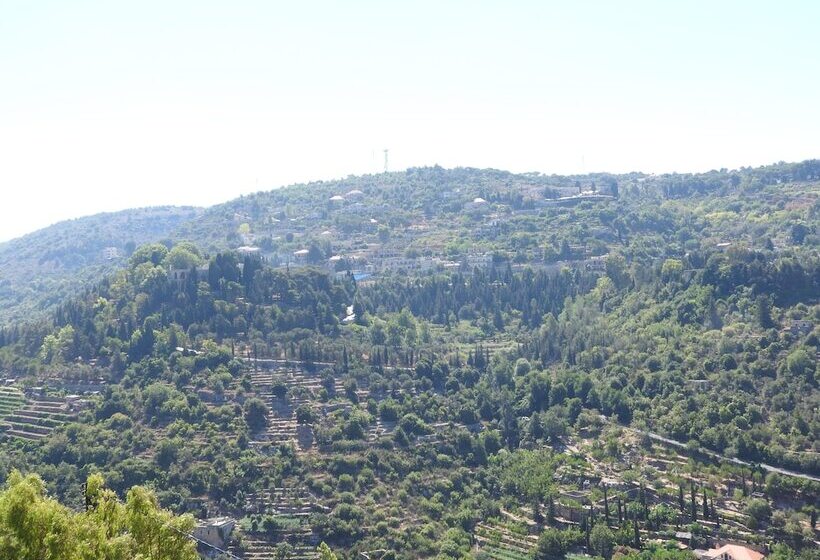 هتل Hôtel La Bastide Deir El Qamar