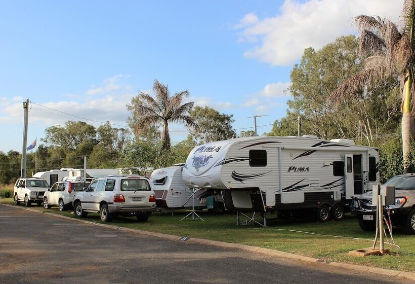 Отель Silver Wattle Caravan Park