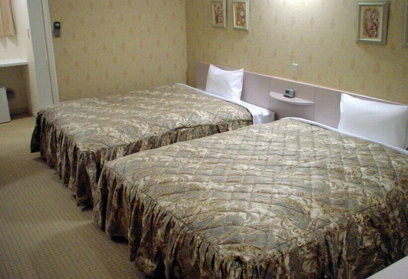 مُتل Family Lodge Hatagoya Sendaiwatari