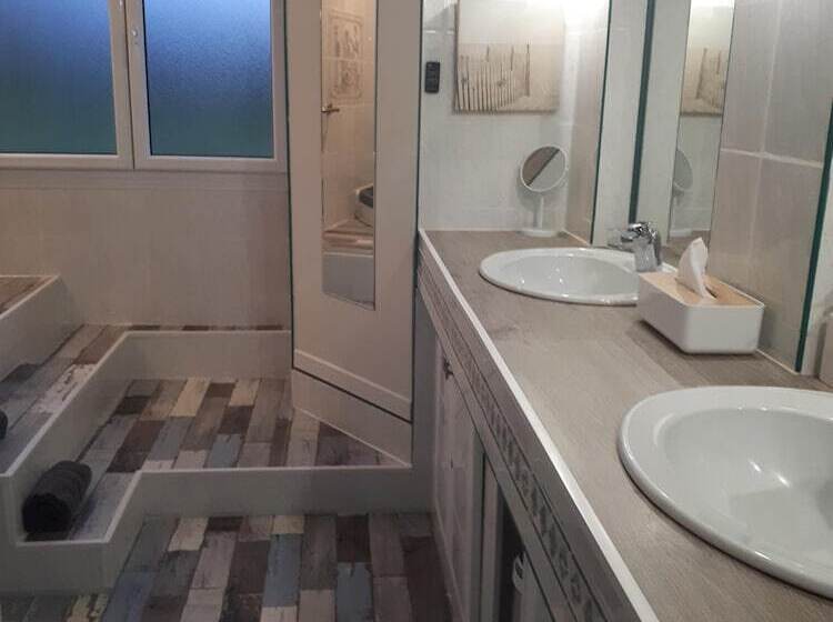 ベッドアンドブレックファースト La Longère Des Nuits De Varenne