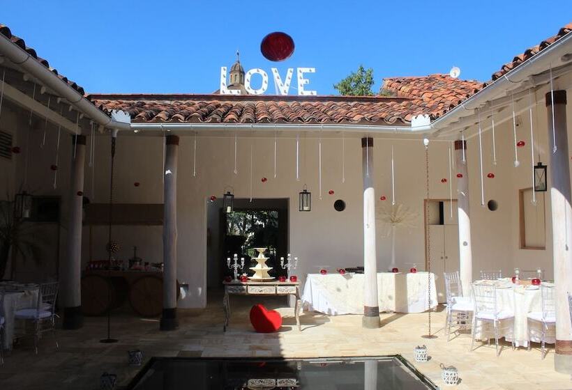 Casa Oniri Hotel Boutique