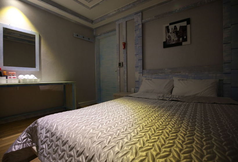 Geogi Motel