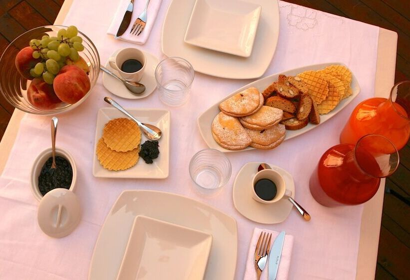 ホテル Convento Di San Colombo