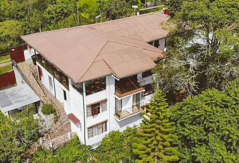 هتل Eco Lodge La Juanita