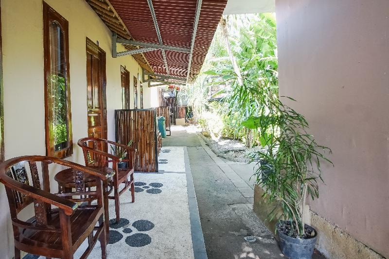 هتل Kampung 168