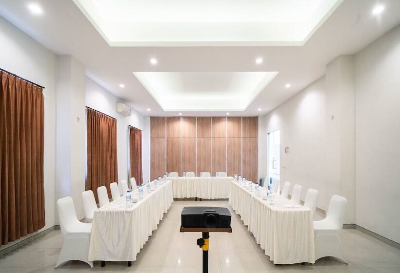 فندق Midtown Xpress Sampit Kalimantan Tengah