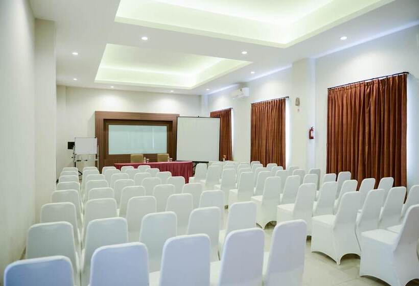 فندق Midtown Xpress Sampit Kalimantan Tengah