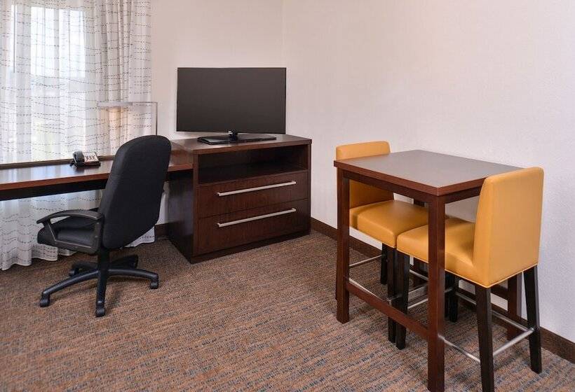 هتل Residence Inn By Marriott Cedar Rapids South