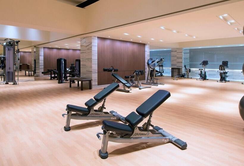 هتل Sheraton Grand Jakarta Gandaria City