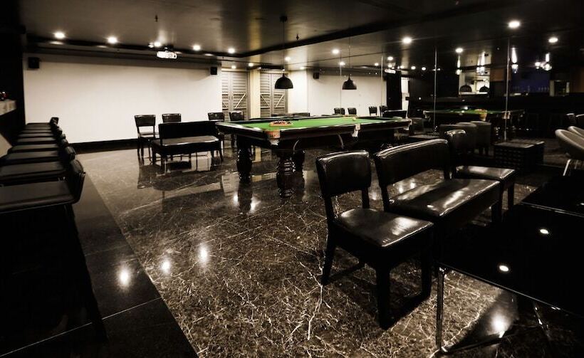 בית מלון כפרי Zone By The Park, Orr, Chennai