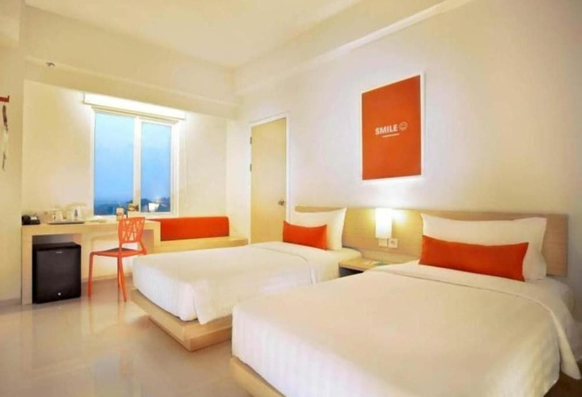 هتل Zuri Express Lippo Cikarang